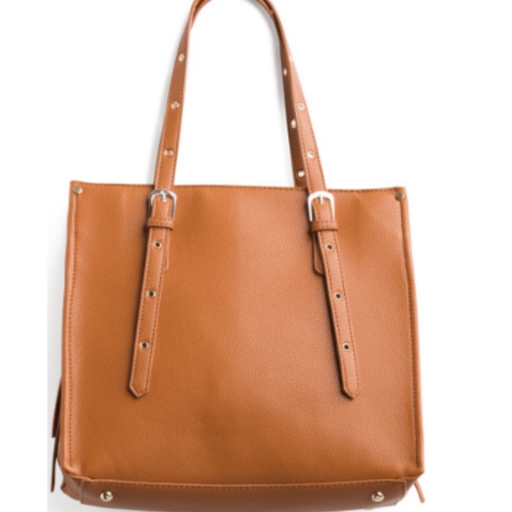 NWT Moda luxe leather handbag w/ crossbody strap